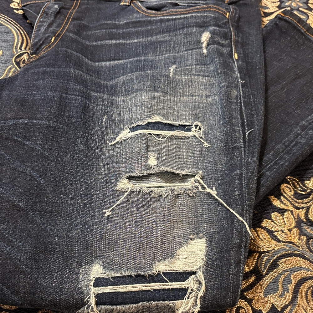 American Eagle Outfitters Men's Distressed Dark Blue Skinny Jeans